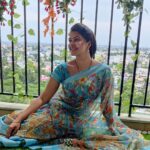 Rachitha Mahalakshmi Instagram – 🌟No need to chase anything or anyone…..
Just start working for wt u want,nd remain patient nd c things happening….🌟
💪💪💪💪💪😇
Well its d monotonous me…… 🤷🏻♀️🤷🏻♀️🤷🏻♀️🤷🏻♀️🤷🏻♀️🥰🥰🥰🥰🥰
:
#sareelove @annie_boutique55 🥰😇