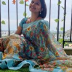 Rachitha Mahalakshmi Instagram – 🌟No need to chase anything or anyone…..
Just start working for wt u want,nd remain patient nd c things happening….🌟
💪💪💪💪💪😇
Well its d monotonous me…… 🤷🏻♀️🤷🏻♀️🤷🏻♀️🤷🏻♀️🤷🏻♀️🥰🥰🥰🥰🥰
:
#sareelove @annie_boutique55 🥰😇