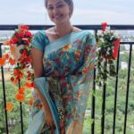 Rachitha Mahalakshmi Instagram – 🌟No need to chase anything or anyone…..
Just start working for wt u want,nd remain patient nd c things happening….🌟
💪💪💪💪💪😇
Well its d monotonous me…… 🤷🏻♀️🤷🏻♀️🤷🏻♀️🤷🏻♀️🤷🏻♀️🥰🥰🥰🥰🥰
:
#sareelove @annie_boutique55 🥰😇