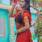 Rachitha Mahalakshmi Instagram - ವರಮಹಾಲಕ್ಷ್ಮಿ ಹಬ್ಬದ ಹಾರ್ಧಿಕ ಶುಭಾಶಯಗಳು .... 🥰🥰🥰🥰🥰🥰🙏🙏🙏🙏🙏🙏 : Some clicks from our Ranganayaka movie song shoot 🎥📸🎬🎭 🥰🥰🥰🥰🥰 : Loving d way it's been picturing..... "1970's " pattern.... That ethnic style, that retro feel, Evocative look..... just d way I love 🥰🥰🥰🥰 : Let all ur blessings be with our team 🥰🙏🙏🙏🙏🙏🙏🙏🙏🙏🙏🙏 @directorguruprasad @imran_sardhariya @anjaliraj6869 actor_jaggesh 🙏👍👍👍👍👍