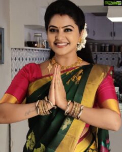 Rachitha Mahalakshmi Instagram - D look which never disappoints me...... 😇😇😇😇 Happy mornings 😇😇😇😇