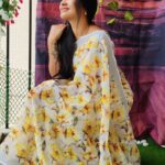 Rachitha Mahalakshmi Instagram - Well that's a lovely saree on a lovely Sunday morning 🥰🥰🥰 : #sareelove @dearunique_1 😇 🌻🌼🌸😇 : #supportwomenentrepreneurs🙋🏼💪🏻
