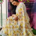Rachitha Mahalakshmi Instagram - Well that's a lovely saree on a lovely Sunday morning 🥰🥰🥰 : #sareelove @dearunique_1 😇 🌻🌼🌸😇 : #supportwomenentrepreneurs🙋🏼💪🏻