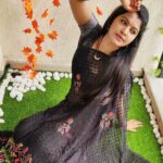 Rachitha Mahalakshmi Instagram - 🌟 judge me wen u r perfect 🌟 : Everything has beauty....... but Black is more beautiful.... 🖤🖤🖤🖤🖤😇😇😇😇 : #sareelove @fameblueboutique : #supportwomenentrepreneurs🙋🏼💪🏻