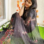 Rachitha Mahalakshmi Instagram - 🌟 judge me wen u r perfect 🌟 : Everything has beauty....... but Black is more beautiful.... 🖤🖤🖤🖤🖤😇😇😇😇 : #sareelove @fameblueboutique : #supportwomenentrepreneurs🙋🏼💪🏻