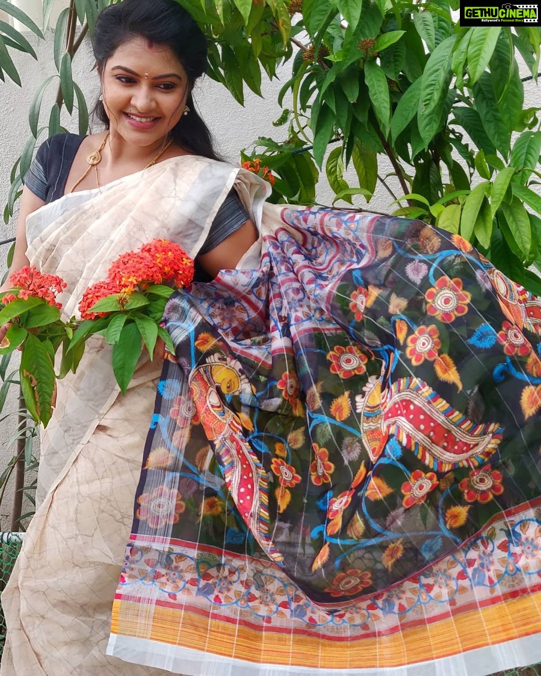 Rachitha Mahalakshmi Instagram - 🌟 learning to be calm whe you're disrespected is a super power 🌟 #sareelove @fameblueboutique : #supportwomenentrepreneurs🙋🏼💪🏻