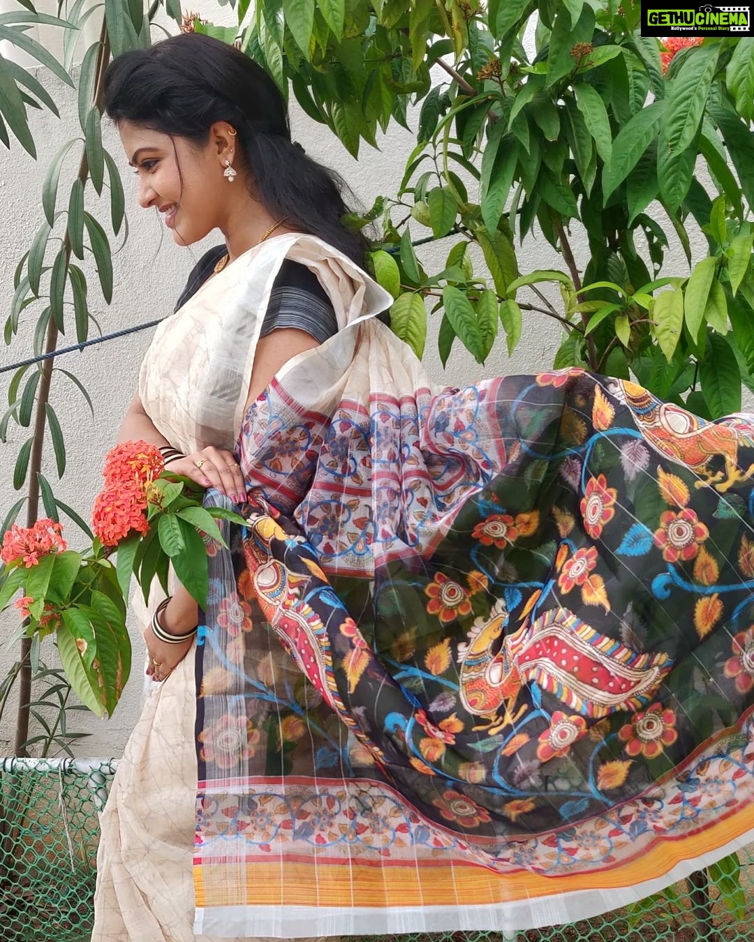 Rachitha Mahalakshmi Instagram - 🌟 learning to be calm whe you're disrespected is a super power 🌟 #sareelove @fameblueboutique : #supportwomenentrepreneurs🙋🏼💪🏻