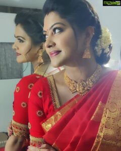 Rachitha Mahalakshmi Instagram - 🌟Be who YOU were CREATED to be,And YOU will set the WORLD on FIRE...... 🌟 : Morning dose of 🔥🔥🔥🔥🔥🔥🔥 😜 😇❤️😇❤️😇❤️