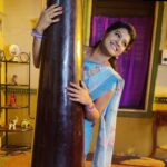 Rachitha Mahalakshmi Instagram – 🌟Everyone can make u smile… But not everyone can make u happy…..🌟 
😇😇😇😇😇🙏🙏🙏🙏
:
Maha evenings…. 
:
#Sareelove @dearunique_1 💙💗❤️🧡🤎
:
#supportwomenentrepreneurs🙋🏼💪🏻