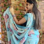 Rachitha Mahalakshmi Instagram – 🌟Everyone can make u smile… But not everyone can make u happy…..🌟 
😇😇😇😇😇🙏🙏🙏🙏
:
Maha evenings…. 
:
#Sareelove @dearunique_1 💙💗❤️🧡🤎
:
#supportwomenentrepreneurs🙋🏼💪🏻