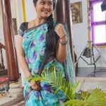 Rachitha Mahalakshmi Instagram – 🌟If you knew what was said in your absence, you’d stop smiling with a lot of people. 🌟 🤷🏻‍♀️
:
#Sareelove @srinivi_collectionz 👈❤️
:
#supportwomenentrepreneurs🙋🏼💪🏻