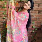 Rachitha Mahalakshmi Instagram - 🌟Talent will only bring you to d door... were as hardwork will take you to d peak..... 🌟 : #sareelove @fameblueboutique ❤️ : #supportwomenentrepreneurs🙋🏼💪🏻