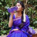 Rachitha Mahalakshmi Instagram – The episode which made me drink this full bottle 🙄 *WATER *  afcorse 🥵 😋
Keeping myself  hydrated in between d shoot…. Ufffff this scenes really took me away… 🥵🥵🥵😭😭😭😭
:
Matching matching 💜 @funkyden3 👈