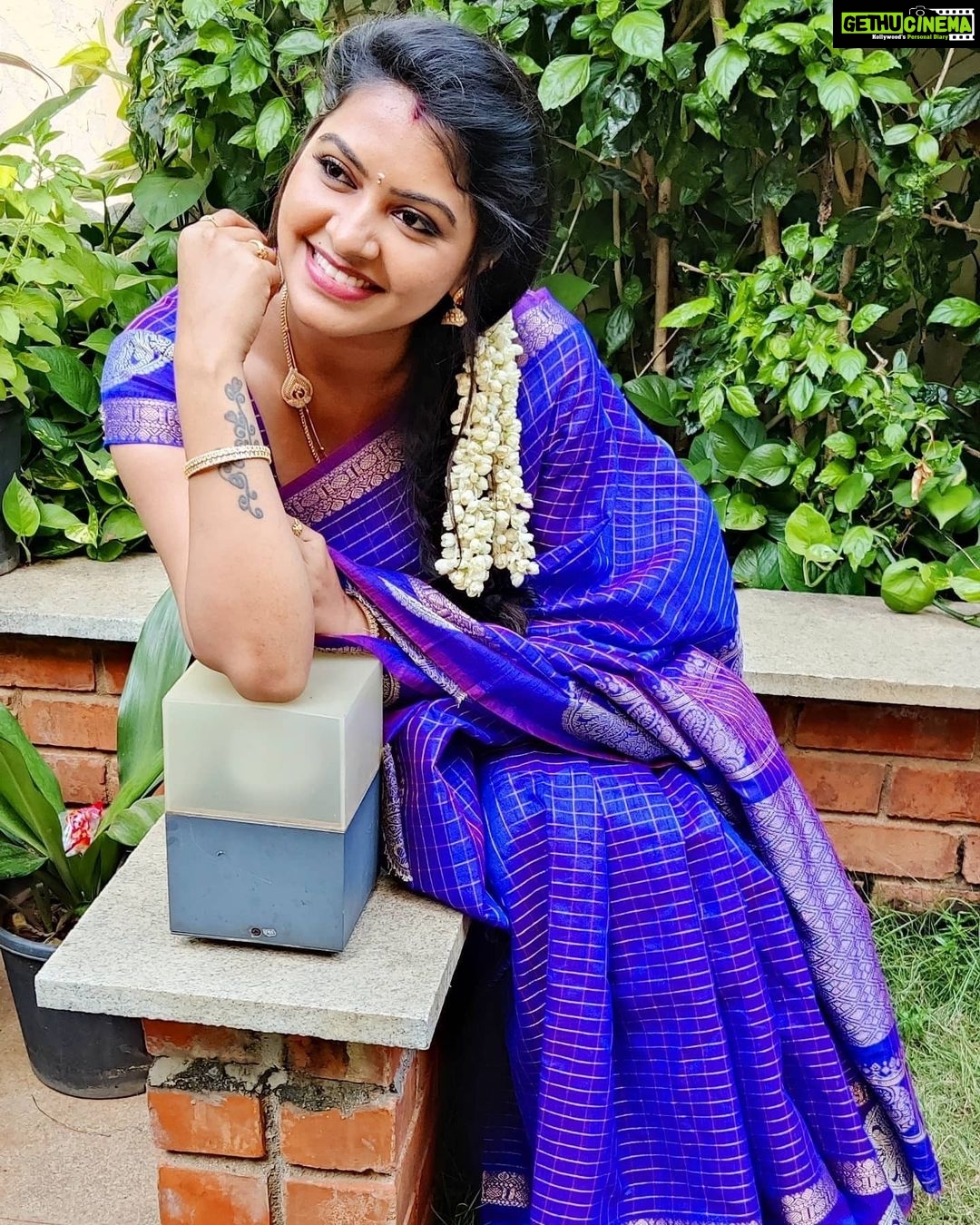 Rachitha Mahalakshmi Instagram - 🌟 Change is painful but nothing is as painful as staying stuck somewhere u dont belong 🌟 : MAHA EVENINGS 😇😇😇 : Well wait for the unexpected twists in NINI 🥺🥺🥺🥺 : #Sareelove @fameblueboutique #supportwomenentrepreneurs🙋🏼💪🏻
