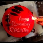 Rachitha Mahalakshmi Instagram - kutty celebration at nini shoot.... 😇❤️❤️❤️❤️❤️❤️ : NOTE - Forget the flaws nd just enjoy d video.... 🙏😇😇😇😇 : thanku to all my darling for this unconditional love nd wishes 😇😇😇😇😇🙏🙏🙏🙏🙏🙏🙏🙏