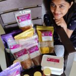 Rachitha Mahalakshmi Instagram - Just a small support for this lady out there working hard 👏 @priyasfreshfeast27 😇👈👈👈👈 Our tiny support Matters a lot to them..... : Home made organic all varities ❤️❤️❤️❤️ : Do check @priyasfreshfeast27 nd do support : #supportwomenentrepreneurs🙋🏼💪🏻