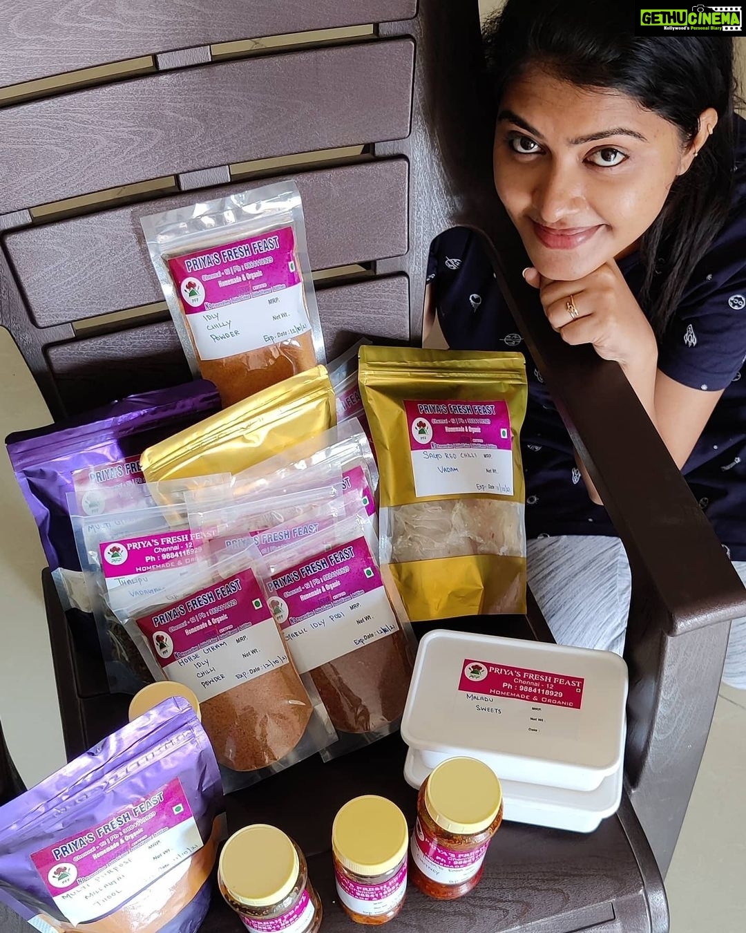 Rachitha Mahalakshmi Instagram - Just a small support for this lady out there working hard 👏 @priyasfreshfeast27 😇👈👈👈👈 Our tiny support Matters a lot to them..... : Home made organic all varities ❤️❤️❤️❤️ : Do check @priyasfreshfeast27 nd do support : #supportwomenentrepreneurs🙋🏼💪🏻