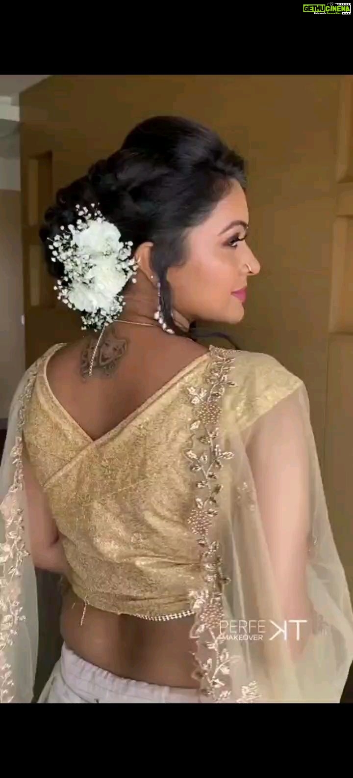 Rachitha Mahalakshmi Instagram - Red carpet look for 6th VTV awards..... : Makeup @perfektmakeover : Hairdo @anupamaabnair : Photography @swathy_sekaran : Outfit @radheyscouture : Jewelry @suraksha_designs ❤️❤️❤️❤️ : As my dear MUA love this reels sharing this for u darling @perfektmakeover 🥰🥰🥰🥰🥰🥰 #rachithamahalakshmi #favsong #reelsinstagram