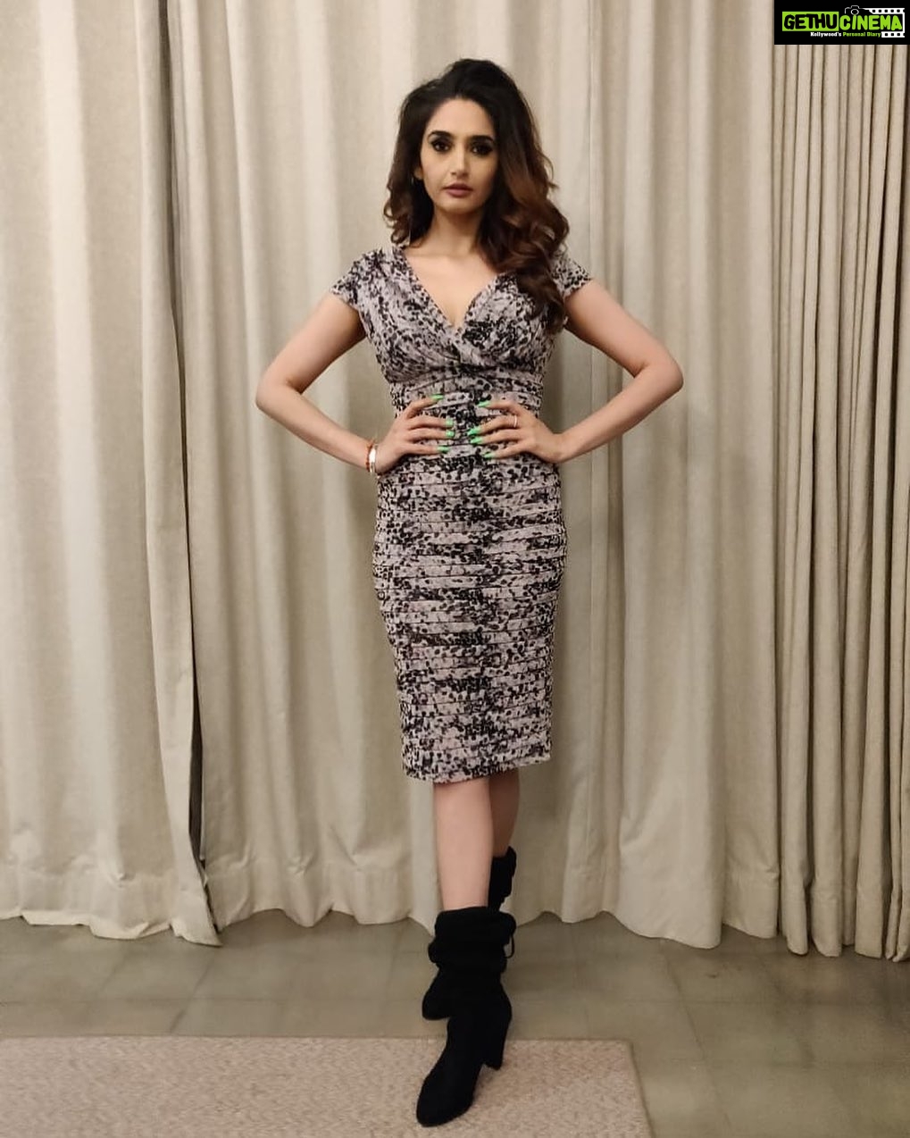 Ragini Dwivedi Instagram - CADILLAC LAUNCH GOA ❤️ Outfit @rudrakshdwivedi Makeup n hair @vikrammittal5 Shot by @fodyssey Cô Á