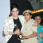 Ragini Dwivedi Instagram – They make me smile more than someone else definitely and how …😼😼😼
Women’s day with some achievements that we would never know about if not for #BENGALURU city police …. proud 
#raginidwivedi #actor #entrepreneur #love #pride #bengaluru #karnataka Bangalore, India
