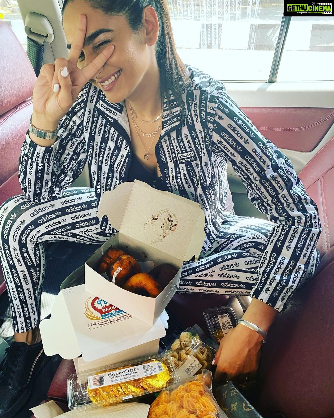 Ragini Dwivedi Instagram - Work Hard Play Harder ❤️❤️❤️ Outfit @adidasoriginals Shoes @adidaswomen