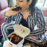 Ragini Dwivedi Instagram - Happiness of eating after two weeks of smoothies cleanse be like 😂😂😂😛😛 Hope it helped you and you all deserve to treat urself too :) #raginidwivedi #foodstagram #love #light #workhardplayhard #donutsofinstagram #foodphotography #influencer #girlswhoeat