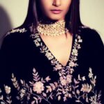 Ragini Dwivedi Instagram - THIS SOUND ❤️ . . . #raginidwivedi #kannadacinema #kannadaactress #sandalwoodqueen #bengaluru #bangalorecity #likeminded #instadaily #instacollab #sandalwood #collaboration #influencer #actor #actress #reels #trending #trendingreels