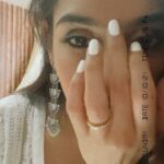 Ragini Dwivedi Instagram - BABY ❤️ desi style 🤓 #raginidwivedi #reelitfeelit #reels #trendingsongs #happy #vibes #indiangirls #indianwear #poser #actor #influencer #loveforwhite #instagram #instagood #instareels #instamood #smile