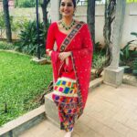 Ragini Dwivedi Instagram - COLOUR RED : day 8 Navratri ❤️ This colour is worn today to please goddess for happiness and peace ..the colour makes you prone to take action by giving you more energy ❤️ #raginidwivedi #durgapuja #navratri #coloursofindia #festivevibes #loveyourself #lovenlight #positivevibes #actor #followersinstagram #poser #red #smile #day8 #keepfaith #karnataka #south #india #international #trending Bangalore, India