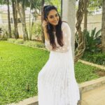 Ragini Dwivedi Instagram – COLOUR WHITE : day 5 Navratri 
Represents purity peace and meditation 
Also my all time favourite colour ❤️
#raginidwivedi #durgapuja #navratri #navratrispecial #whitedress #positivenewsdaily #coloursofindia #lovenlight #festivewear #festivevibes #festivalsofindia #potd #instagram #sundayvibes #powerofpositivity #powerofprayer #smile #energyhealing Bangalore, India