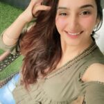 Ragini Dwivedi Instagram - TRUE STRENGTH : smiling when you feel like crying laughing in your pain and going on not giving up no matter what !! Beat the blue each day #mondaymood #mondaymotivation #raginidwivedi #actor #philanthropist #sandalwood #south #india #trending #lovenlight #strengthinletters #positivenewsdaily #power #selflove Bangalore, India