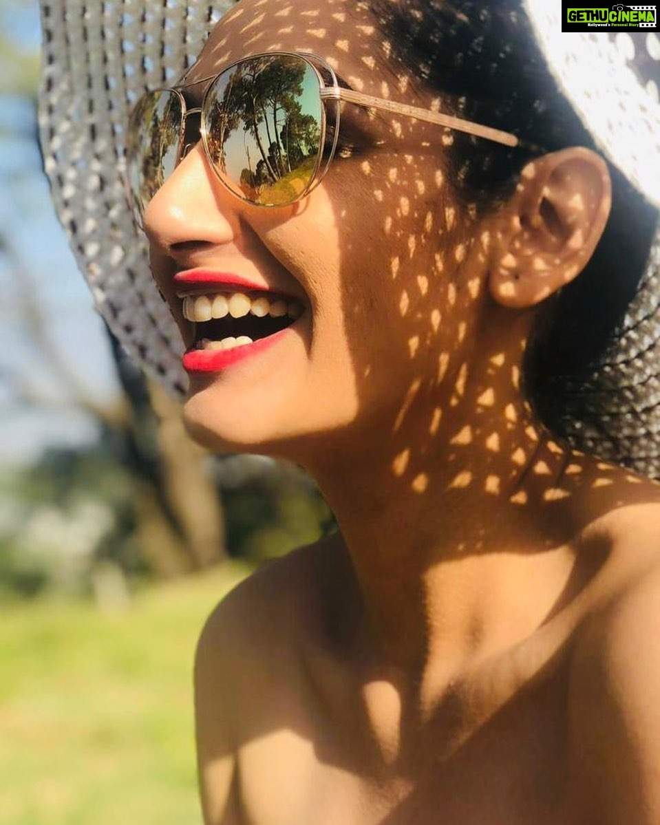 Ragini Dwivedi Instagram - Like Audrey Hepburn once said, “happy girls are the prettiest” .. so, to be happy, truly happy, is all that matters! ✨ Clicked by the amazing @rudraksh_dwivedi ❤️ #smilemore #picoftheday #sunsmile #smilealways #instafashion #instasmile #bangalore #sandalwoodqueen #actresslifestyle #teluguactress #kannadaactress #actressgallery #sandalwoodstars #beautyofsandalwood #happygirls #happygirlsaretheprettiest