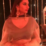 Ragini Dwivedi Instagram - Looking at the bright side .. With brave wings, she flies .. 💕 #raginidwivedi #rd #indianoutfit #indianoutfitswag #indianfashion #outfitoftheday #outfitinsta #actressfashion #sandalwoodqueen #actresslifestyle #teluguactress #kannadaactress #actressgallery #occassionwear