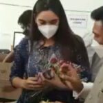 Ragini Dwivedi Instagram - We gifted cake and roses for our doctors at the government COVID hospital 150 were honoured today if you see a doctor the least u can do is say a thankyou and appreciate A huge thank you to @drsudhakark.official for being a part of this initiative really means a lot to my team extremely motivated #nationaldoctorsday #socialwork #warriors4life #raginidwivedi #love #compassion #bengaluru #letsdoit #