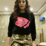Ragini Dwivedi Instagram - SOME GOOD VIBES 😎 Something exciting coming soon stay tuned nd stay Motivated 🌸 #workmode #raginidwivedi #reels #reelsinstagram #trendingreels #trending #dancereels #lovewins #backtowork #letsrock2021 #dildooba #hindisongs #reelkarofeelkaro #reelitfeelit #reelindia #reelsvideo