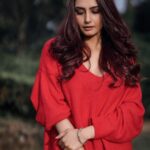 Ragini Dwivedi Instagram - LOVE : lights everything always ❣️❣️ Let’s all wake up n spread love just love #newyear #newyear2022 #newme #trending #influencer #actor #philanthropist #raginidwivedi #love #light #positivevibes #redhairdontcare #dowhatyoulove #instagood #instagram #instafashion #instamood Kerala - God's Own Country