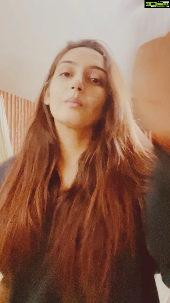 Ragini Dwivedi Instagram - Pls promote the positive and show that our language is our pride and honour . We the people of Karnataka take pride in our language and culture #queenoflanguageskannada #queenoflanguages