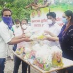 Ragini Dwivedi Instagram - GENEXT RATION KITS ❤️ Ration kits in Gulbarga town to taxi drivers who have been severely hit due to pandemic 300 kits distributed #pride #love #karnatakafocus #helpingothers #gulbarga #socialwork #positivevibes