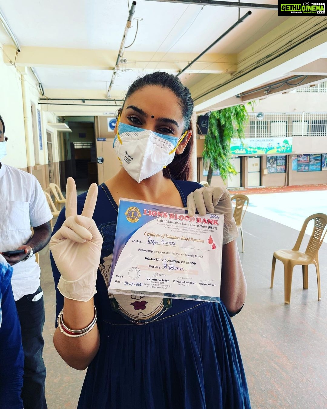 Ragini Dwivedi Instagram - DONATE BLOOD TODAY ❤️ Today a special day or just a day when I felt that I should start this initiative myself as there is so much need for blood and plasma .... proud to have donated blood in the morning @vasavitrust has started one and we will be too very soon :) it’s easy and healthy pls do it now save not one but 5 lives #donateblood #dogoodbegood #positivevibes #raginidwivedi #foryou #standbyme #bengalurudiaries #karnatakanews
