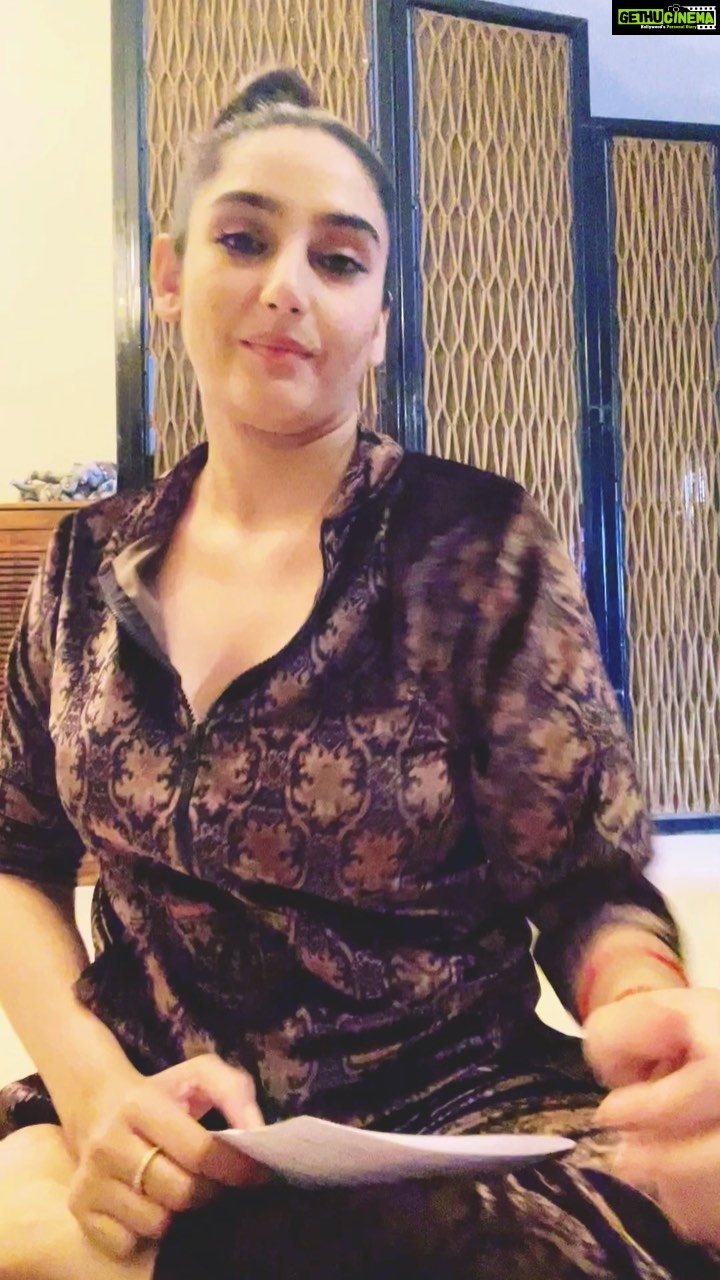 Ragini Dwivedi Instagram - NOT A DOCTOR here to help you Vaccine now available to all from 18 to 44 years of age all over Karnataka in segregated centre IMP INFO pls take note and reach out register immediately on the cowin portal and get ur shot now Complete the course with utmost seriousness.. here to help and guide you anytime and anywhere For further information pls reach vaccine.gov or toll free Num 1075 #raginidwivedi #beatthevirus #letsgetvacccinated #beatcorona #stayhomestaysafe #heal #karnatakabeatscovid #letsgo