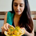 Ragini Dwivedi Instagram - Daahi poori 🤪💃💗 Tag your favourite street food 🥘 #raginidwivedi #rdeats #foodie #streetfood #lovefood #mukbang #foodblogger #foodstagram #chatstory #foodislove #happiness #trending #reelsinstagram #reelsvideo #reels #reelkarofeelkaro #keepeating #positivevibes #littlethings #smallhappiness