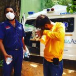 Ragini Dwivedi Instagram - GENEXT CHARITABLE TRUST 100 healthy meals and water till the 24 the May for the ambulance drivers / volunteers outside hospitals for COVID help and workers.. service from the trust started today 👏🏾#stayhomestaysafe #stayhealthy #beatcovid19 #love #positivevibes #raginidwivedi #wecare #karnataka #bengaluru #Genexttrust