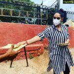 Ragini Dwivedi Instagram - MASK ON 🙏we distributed 1000 masks at the railway station today with 500 meals people looked helpless and when asked said the same thing no food where to where a mask from 💔 we will be doing this food drive this whole week and continue till the lockdown is over and work begins or they get home #feedthehungry #Genexttrust #helpingothers #stayhomestaysafe #stayhealthy #staystrong #bengaluru #karnataka #beatcovid19 #raginidwivedi #love City Railway Station Banglore