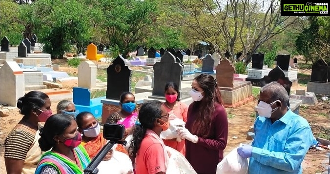Ragini Dwivedi Instagram - CREMATORIUM staff and grave diggers ration and wellness We today did kits for the above what was surprising to see was these superwomen who actually work here for years specially if u see a really old lady in most of the clicks has spend more than 4 generations in the place and knows nothing of the outside world ... touched by her story I had a long chat with her and her daughter who works there no but never touched a book but works the same place when asked she said in our family no one has .. we all work in this grave yard ... We did not visit the COVID side of the cremating area due to high infection risk but is about 500 Mtrs from where we were . Also looking at the ambulances outside didn’t have the strength still yet to built that ... but our trust promised to help them in their loved ones last rights #cantgetenough #brokenheart #thankyougod #valuepeople #genexttrust #wecare #standbyme #raginidwivedi #lovenlight #removethepain love Cox Town, Bangalore