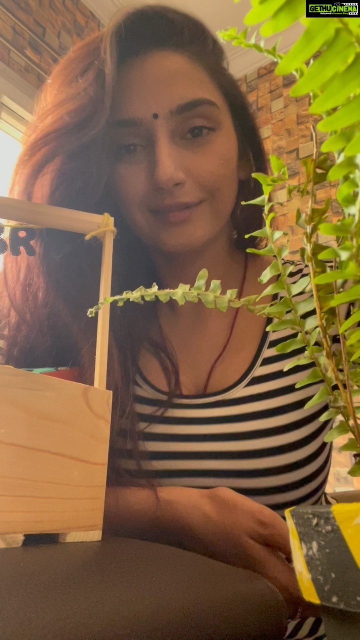 Ragini Dwivedi Instagram - A superb platform to make u smile and laugh ... check it out @tharlebox had such an awesome time collaborating with such a talented and fun bunch of people :) many many more to come ❤️ #tharlebox #standupcomedy #positivevibes #lovenlight #smilemore #kannada #pride #karnataka #comedyculture