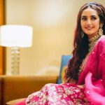 Ragini Dwivedi Instagram - MUSE #shaadibymarriottbonvoy Love being the bride for @ritzcarlton.bangalore Thankyou @rai.amitabh @upasna_voice for having me ❤️ Makeup and hair @dipanwita.chhabra @glossnglass.bridalstudio Shot by @suneethhalgeri Curated by @kumarjagganath #raginidwivedi #showtime #bridal #letsdoit #workhard #showtime #bridalwear #trending #monday Bangalore, India