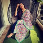 Ragini Dwivedi Instagram - Hiiiiii .... how are you lovely people #raginidwivedi #instagram #instalike #instagood #pictureoftheday #love #poser #ugadifestival