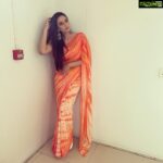 Ragini Dwivedi Instagram - UGADI SPECIAL INTERVIEW When u wanna adjust your hair and u pose and look thin in it so u put the pic 😊😂😂 for @btvnews @btvnewskannada Makeup and hair by @glossnglass.academy @glossnglass.salon Outfit and accessories @rohini64 #raginidwivedi #recent4recent #love #pictureoftheday #loveyourself #indianwear #festivevibes #poser #actor #india #southindia #karnataka BtvNews