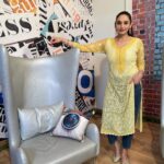Ragini Dwivedi Instagram - SIT ON THE CHAIR CONTEST 🥳?? Tell me one thing about u that makes u special to sit on this chair ❤️ get creative common 😏😉 #rdtalks #raginidwivedi #loveyourself #chatwithme #positivevibes #indowestern #poser #influencer #talkto me