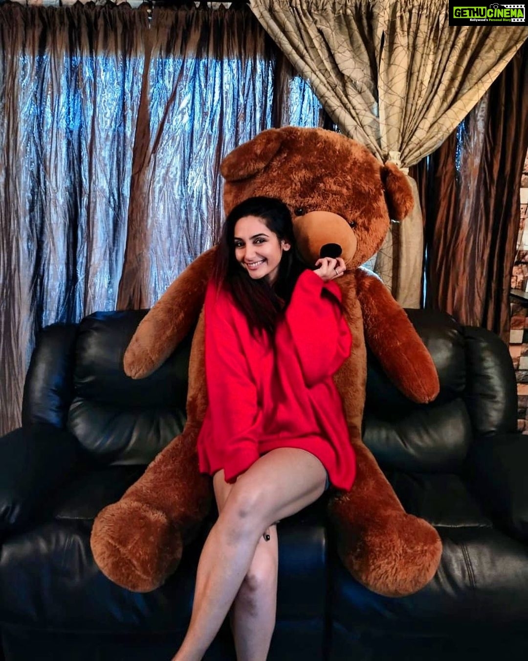 Ragini Dwivedi - 18.4K Likes - Most Liked Instagram Photos
